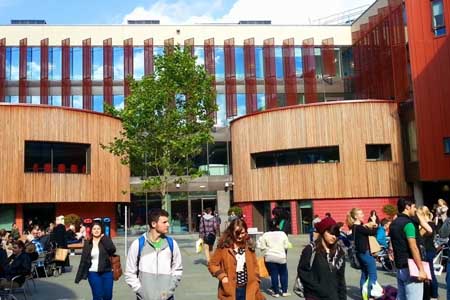 на кампусе Anglia Ruskin University 